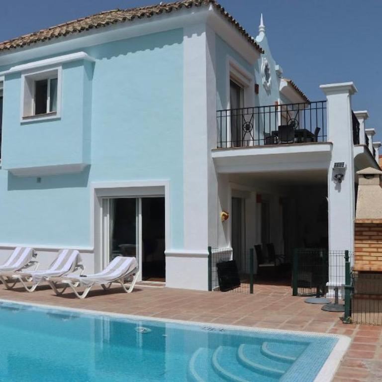 Detached Villa 4 bed Duquesa with Private infinity pool close to port and beach - Villa - 1