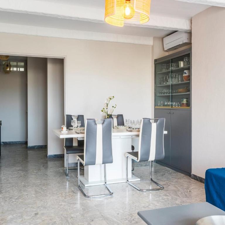 85m with loggia near the sea - Appartement - 10