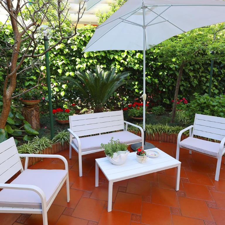 Garden House Giulia - Two-Bedroom Apartment - 27