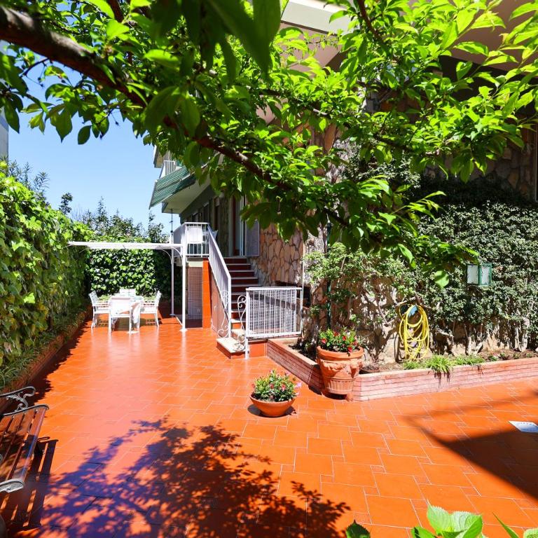 Garden House Giulia - Two-Bedroom Apartment - 3