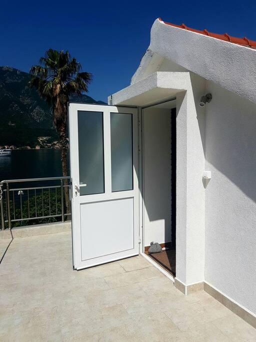Loft Apartment Capitano on the sea shore - One-Bedroom Apartment - 15