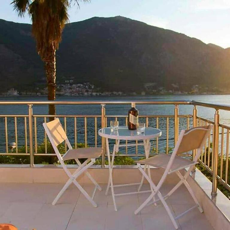 Loft Apartment Capitano on the sea shore - One-Bedroom Apartment - 22