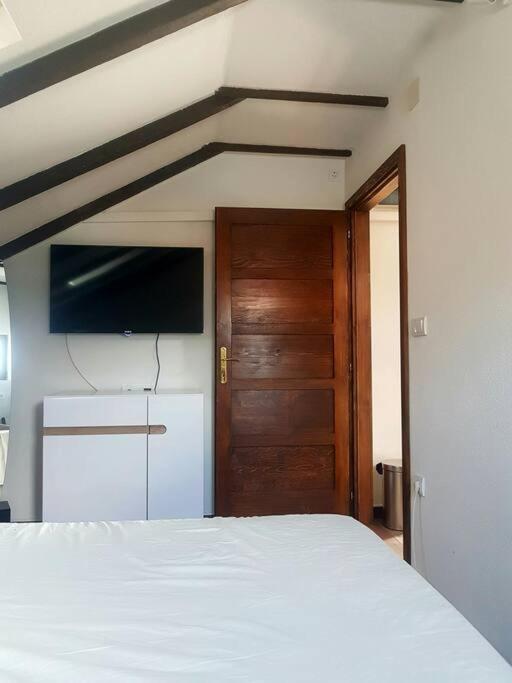 Loft Apartment Capitano on the sea shore - One-Bedroom Apartment - 26