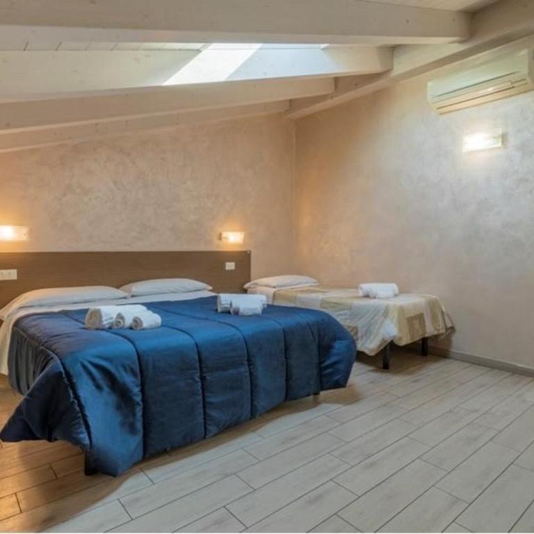 Affittacamere Borgo Roma - Triple Room - 1