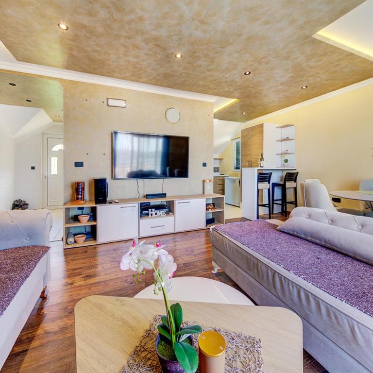 Twin Street Apartments - Potkrovlje - 3