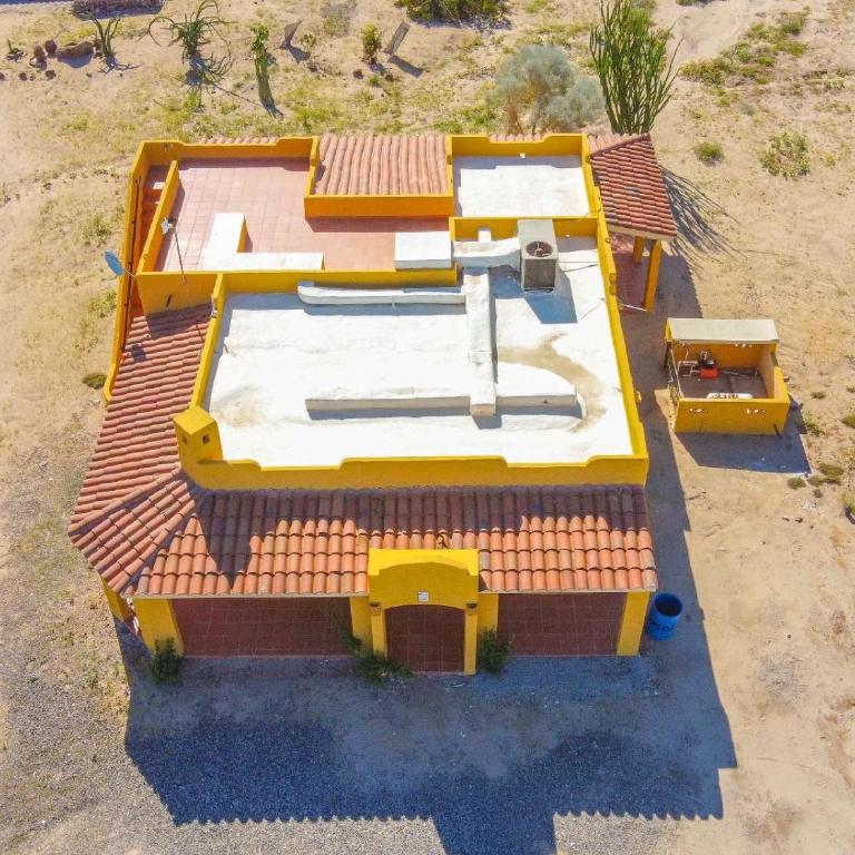 2BR /2BA Family Vacation Home with WiFi - Casa - 4