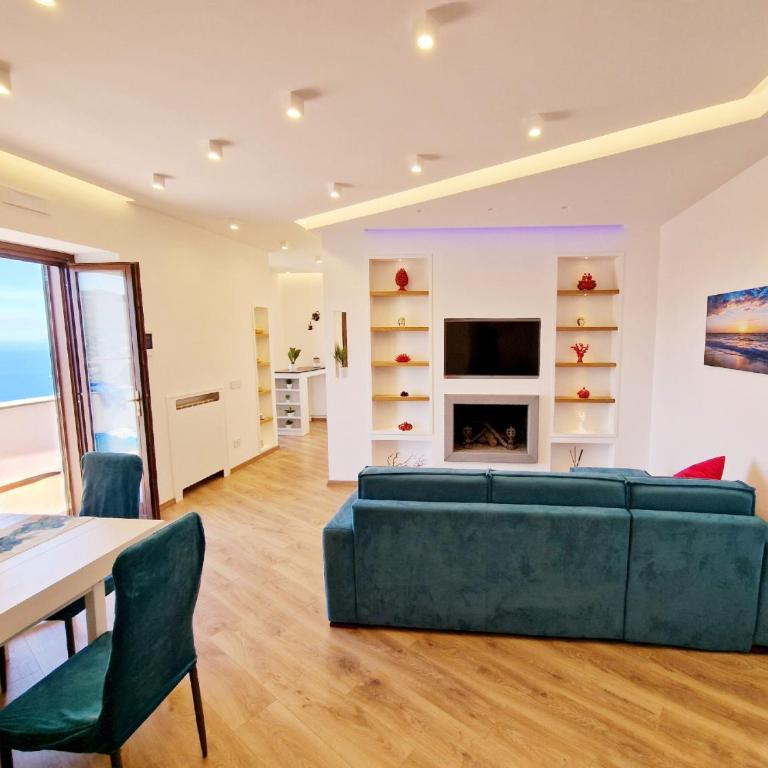 Maison Danielle - Two-Bedroom Apartment - 45