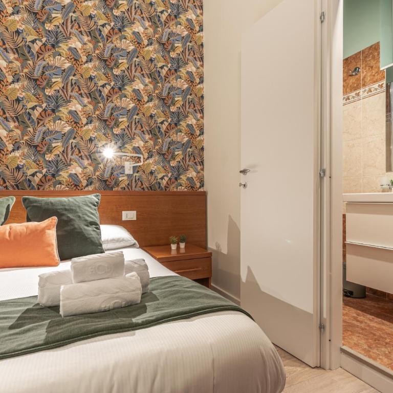 Vittoria Garden Suites - Camera Tripla con Bagno Privato - 1