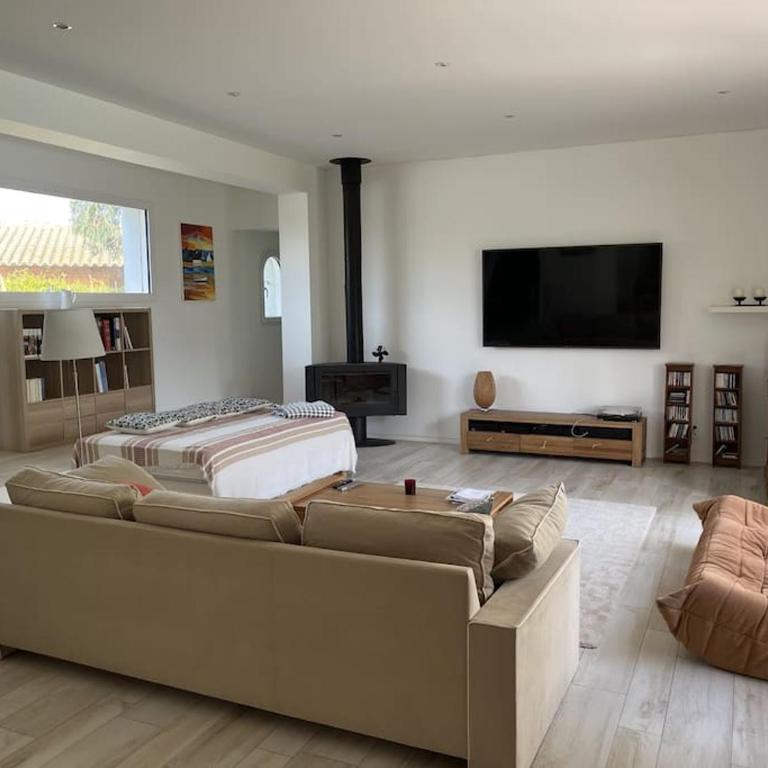 Villa avec magnifique piscine et grand jardin, à 2 pas du golf et de la plage - Villa with Private Pool - 5