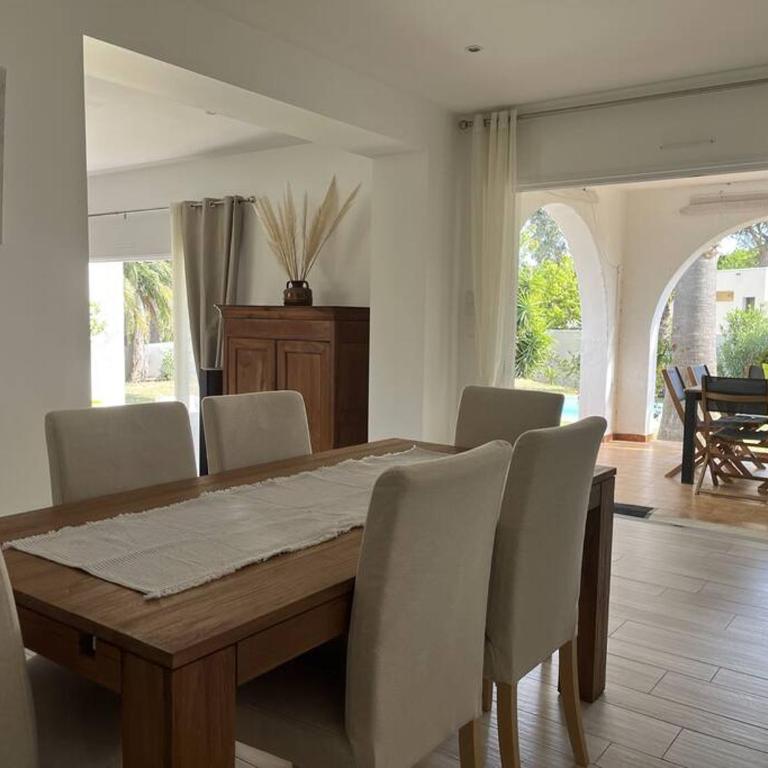 Villa avec magnifique piscine et grand jardin, à 2 pas du golf et de la plage - Villa with Private Pool - 7