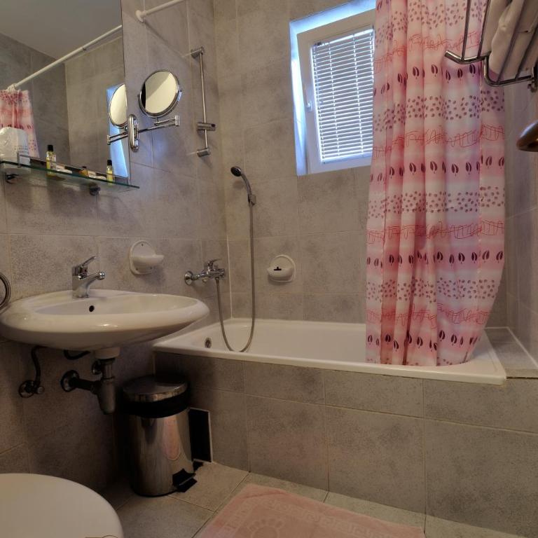 Vila Đurić - Ex Hotel Đurić - Junior Suite - 2