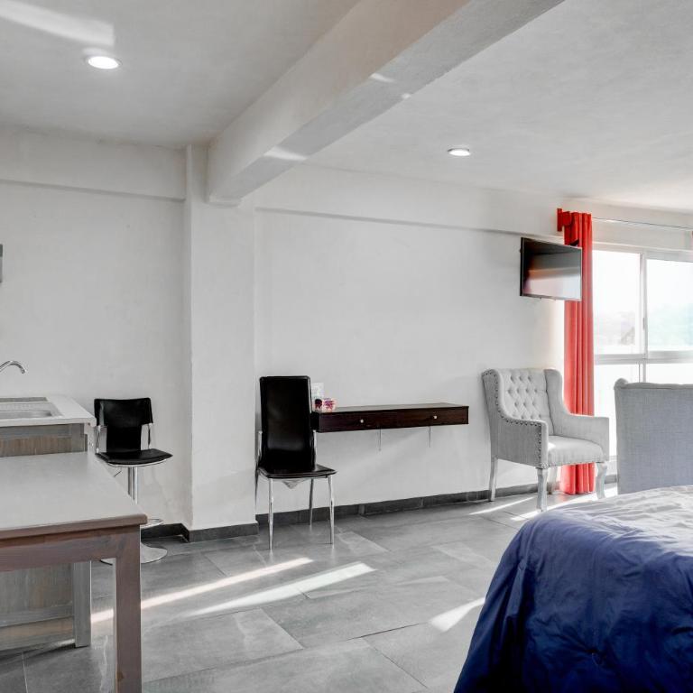Villa Palaxs - Family Room with Mountain View - 6