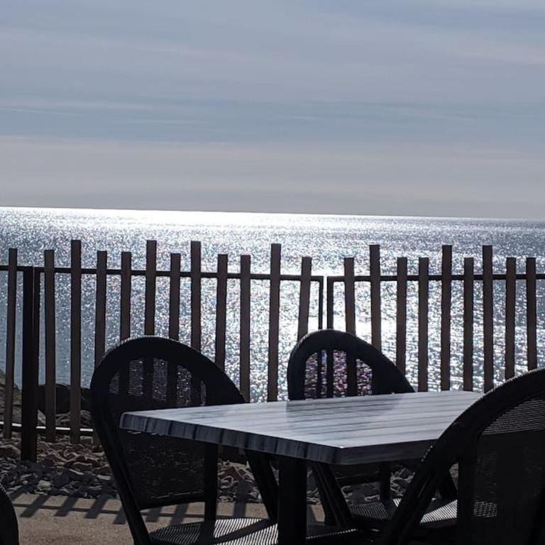 Appartement cosy, superbe vue mer, piscine. - Appartement 1 Chambre - 23