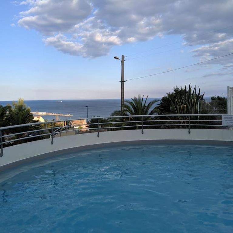 Appartement cosy, superbe vue mer, piscine. - Appartement 1 Chambre - 28