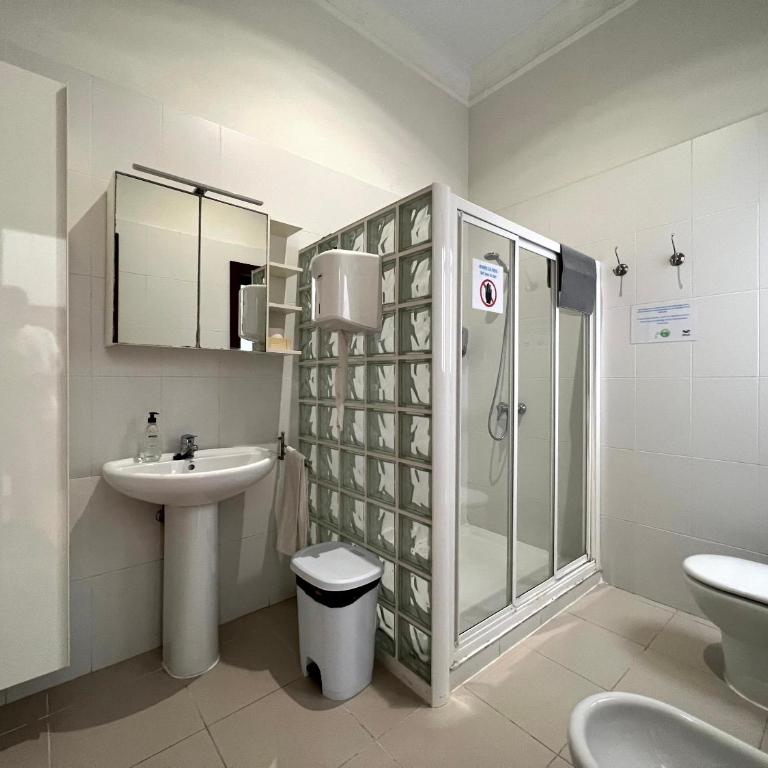 Santa Ana Suite & Rooms - Habitación Cuádruple con baño compartido - 17