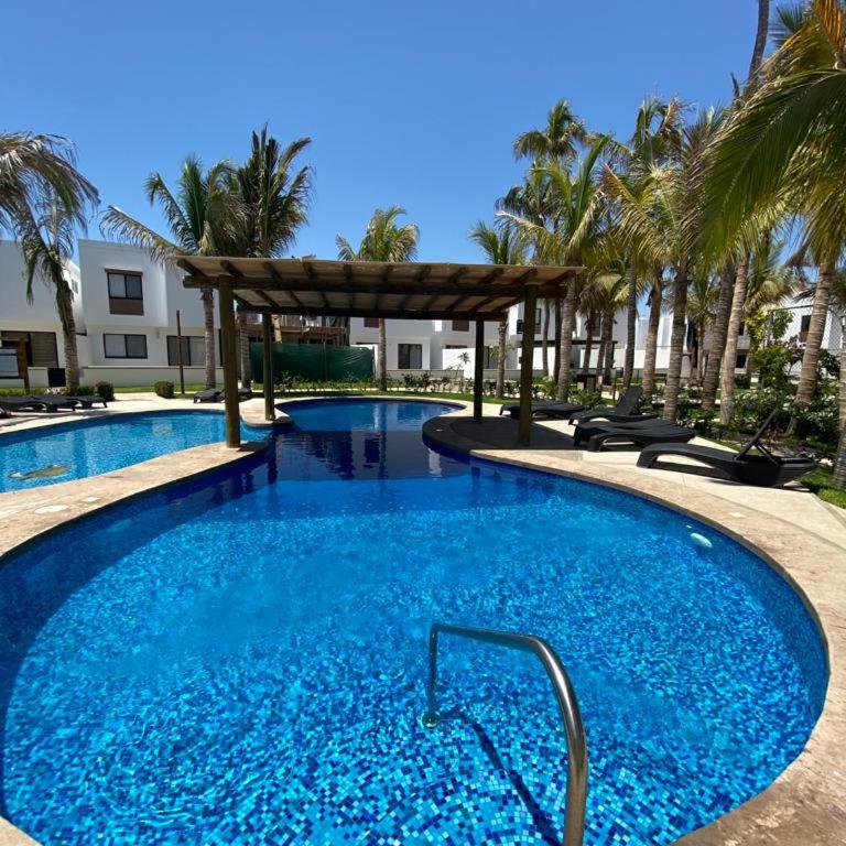 CASA CORAL LUJO Y EQUIPAMIENTO RESDENCIAL PALMILLA - Three-Bedroom House - 71