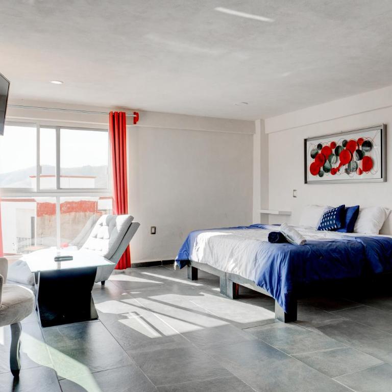 Villa Palaxs - Triple Room with City View - 6