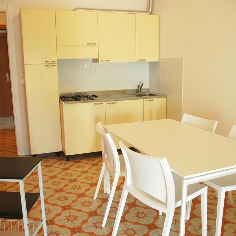 Residence Isvico - Appartamento Superior con 2 Camere da Letto e Terrazza - 4