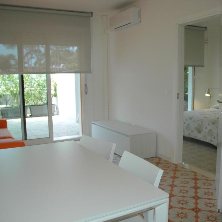 Residence Isvico - Appartamento con 2 Camere da Letto e Terrazza - 10