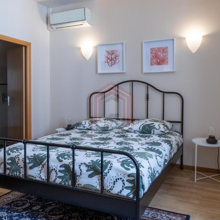 Cannes Rue d'Antibes: Agréable quatre pièces - Appartement 3 Chambres - 19