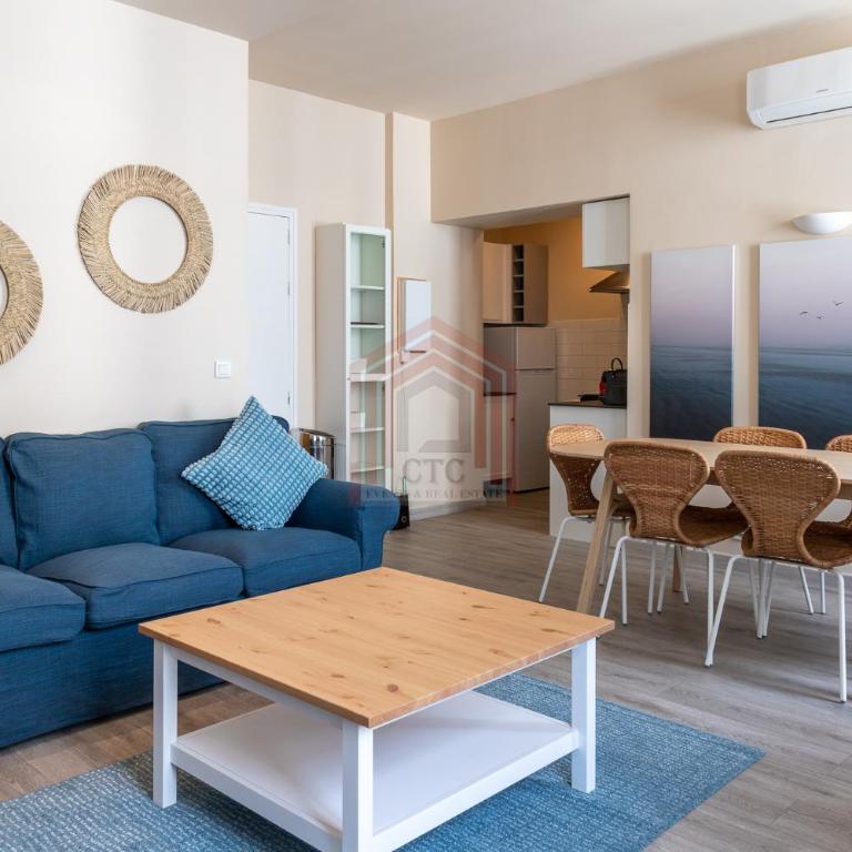 Cannes Rue d'Antibes: Agréable quatre pièces - Appartement 3 Chambres - 23