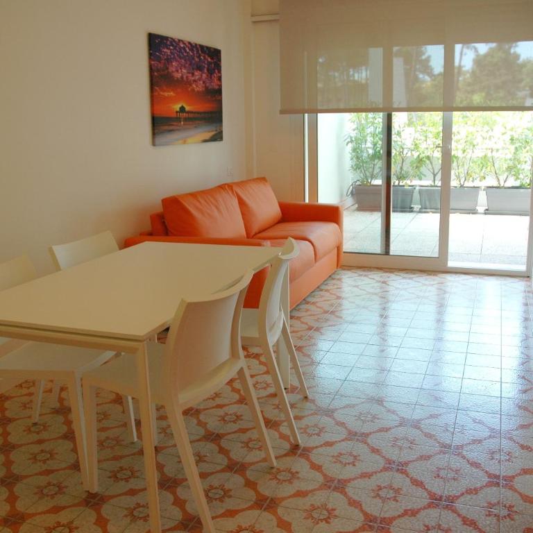 Residence Isvico - Appartamento con 2 Camere da Letto e Terrazza - 11