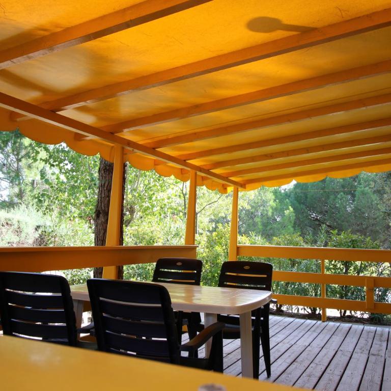 Harbers zonvakanties chalets met airco camping Leï Suves Roquebrune sur Argens - Chalet 2 Chambres - 16