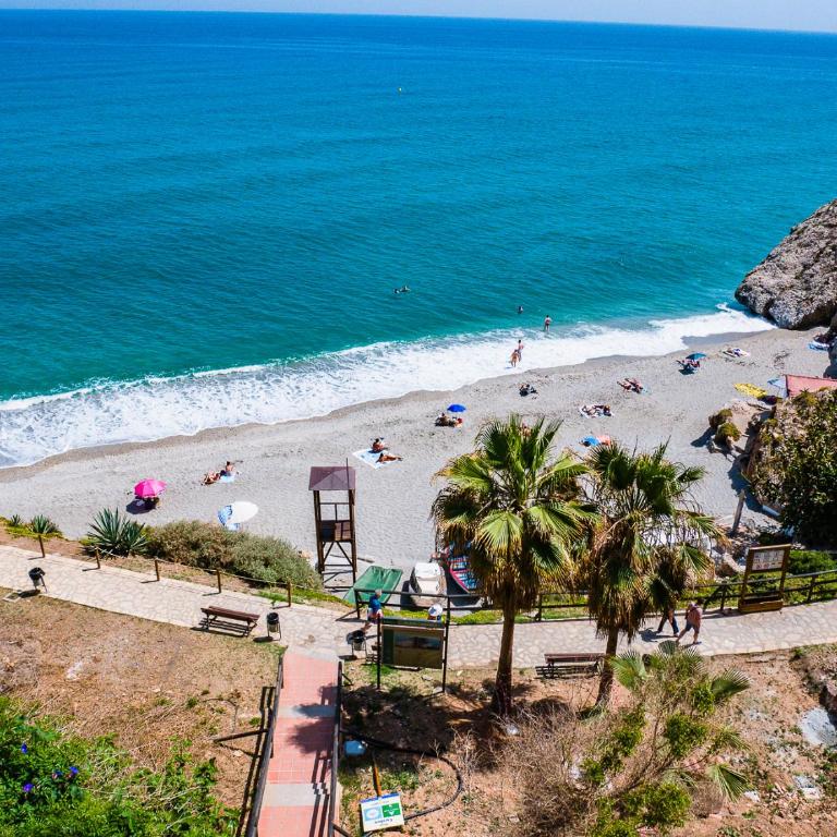 Beautiful Townhouse with two terraces in Nerja - Villa de 2 dormitorios - 31