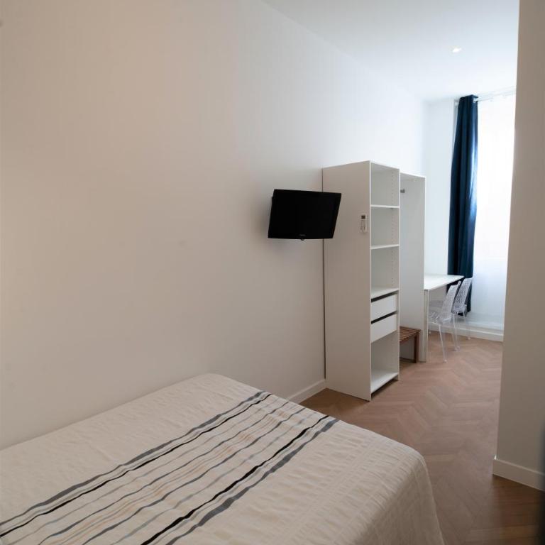 Hotel Cresp - Petite Chambre Double - 4