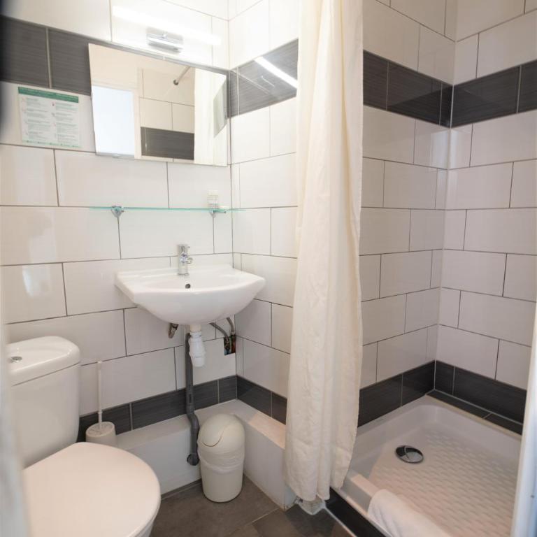 Hotel Cresp - Petite Chambre Double - 5