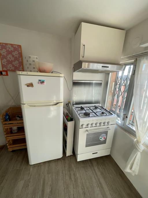 Historic house close to station - Two-Bedroom Apartment - 6