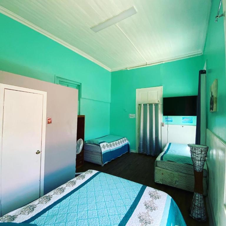 Residencial Bordemar - Family Room with Private Bathroom - 2