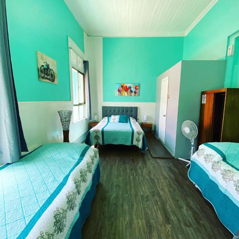 Residencial Bordemar - Family Room with Private Bathroom - 3