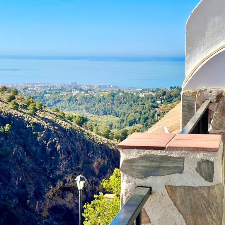 Apartamentos Axarquia , Frigiliana, terraza privada con vistas a la montaña rio y al mar - Apartamento de 1 dormitorio - 37