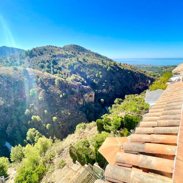 Apartamentos Axarquia , Frigiliana, terraza privada con vistas a la montaña rio y al mar - Apartamento de 1 dormitorio - 35