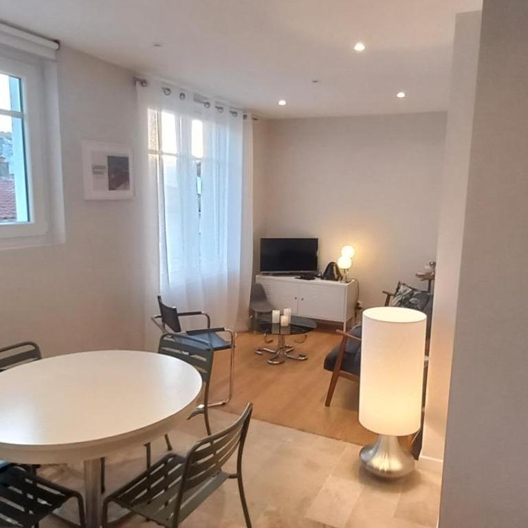 Royan appartement centre ville/mer - Apartamento de 2 dormitorios - 3
