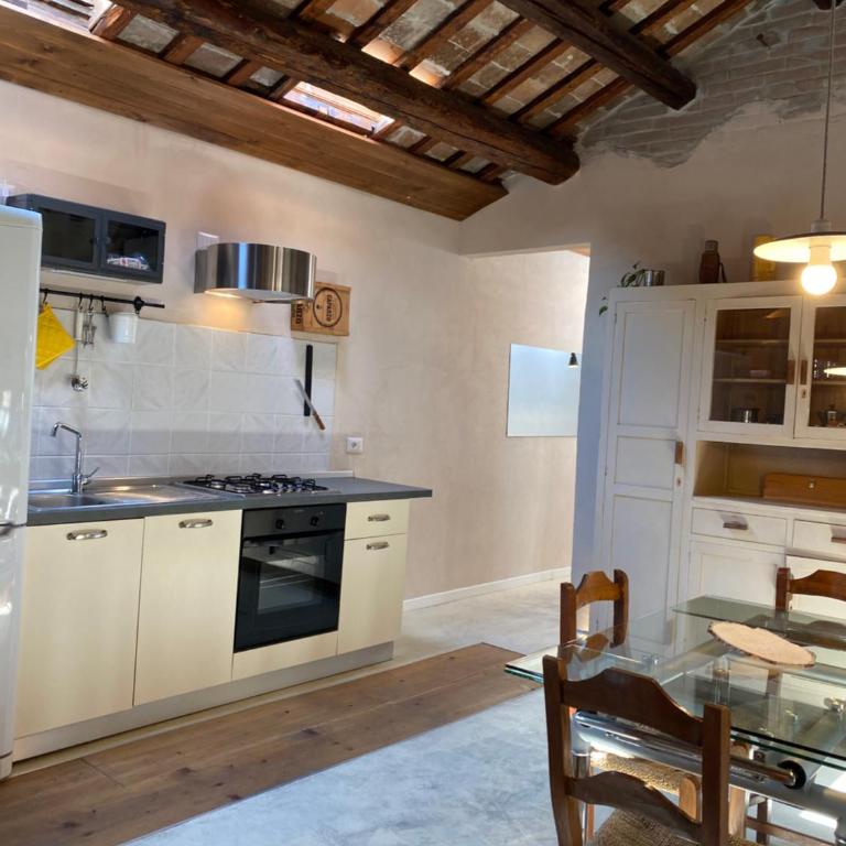 InCastrum - la soffitta in centro - One-Bedroom Apartment - 4