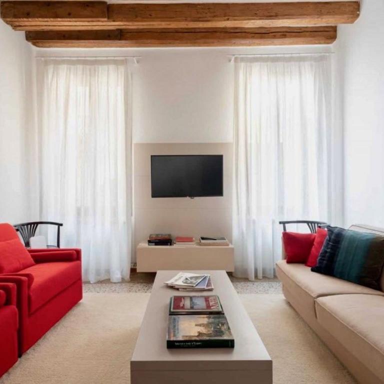 PALAZZO SAN SAMUELE - elegant apartment in San Marco - Deluxe Apartment - 3