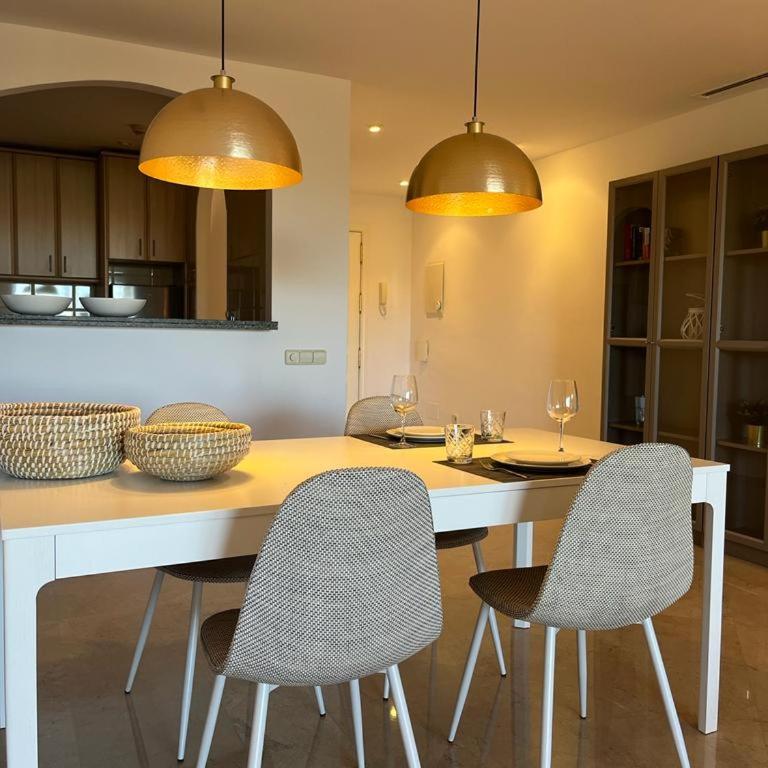 Luxury Apartment Elviria Hills - Stunning Views - Two-Bedroom Apartment - 13