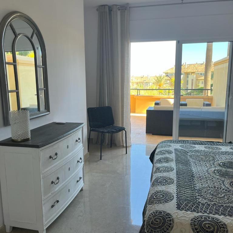 Luxury Apartment Elviria Hills - Stunning Views - Two-Bedroom Apartment - 23
