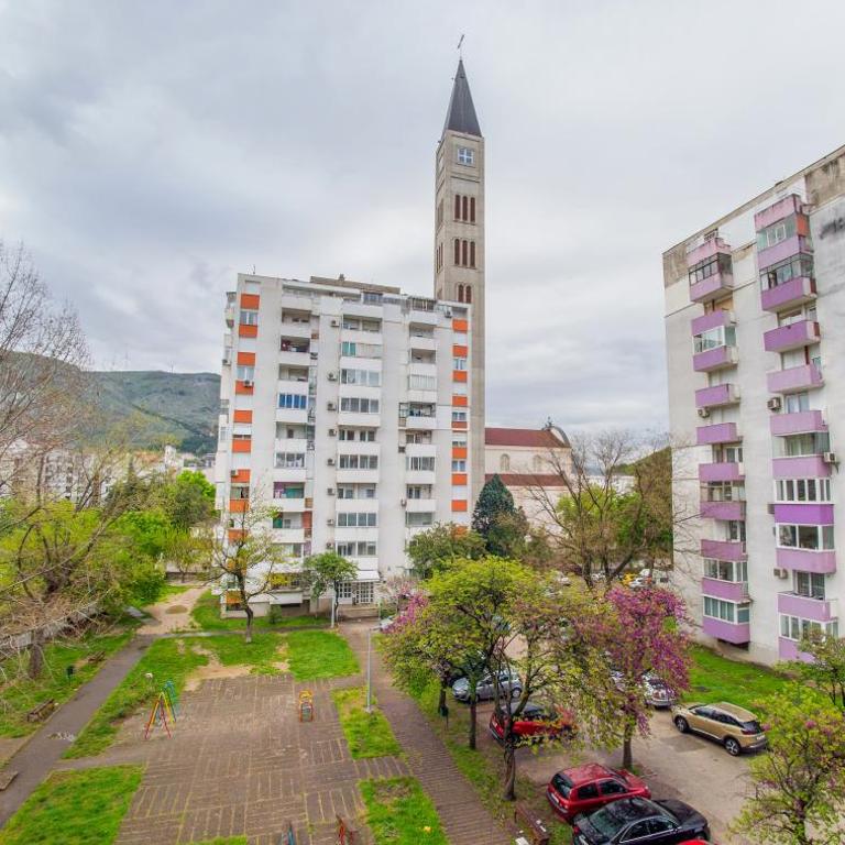 Luxe Living in Mostar - Two-Bedroom Apartment - 19