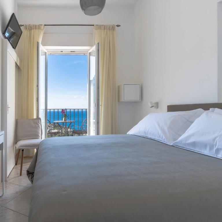 Albergo La Prora - Double Room with Balcony and Sea View - 3