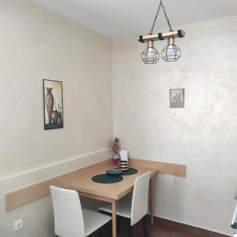 Apartments Vila Knez - Deluks Dvokrevetni Studio sa Bračnim Krevetom - 2