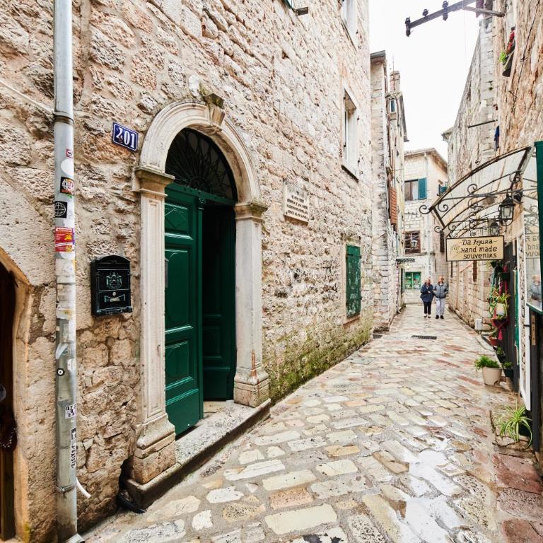 The Old Town Luxury Apartment by Montenegro Moments - Two-Bedroom Apartment - 15