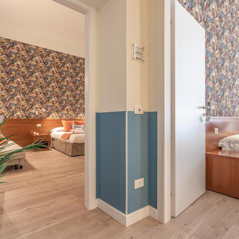 Vittoria Garden Suites - Camera Quadrupla con Bagno Privato - 14