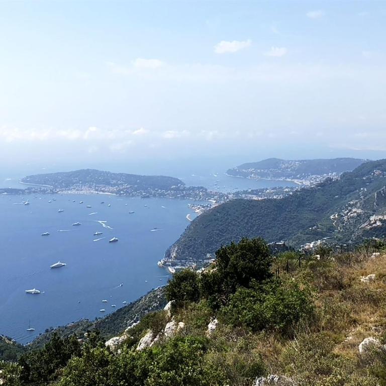 Ezevacances Studio Capuccino vue mer 5 mn plage 7 mn gare Wifi - Studio with Sea View - 92