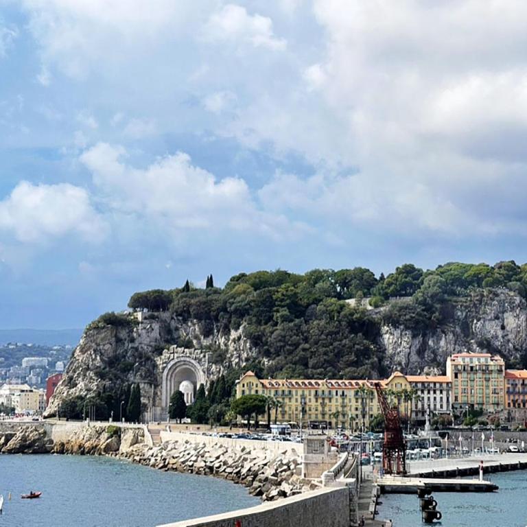 Ezevacances Studio Capuccino vue mer 5 mn plage 7 mn gare Wifi - Studio with Sea View - 95