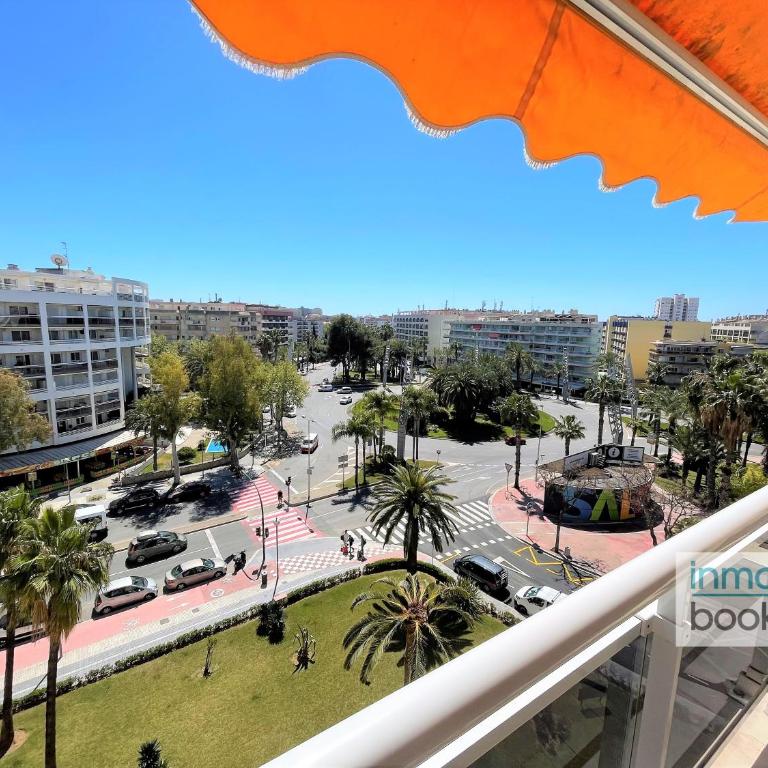 Rhin Salou, climatizado, piscina y cerca de la playa - Apartamento de 2 dormitorios - 24