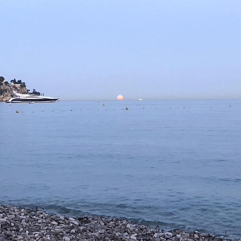 Ezevacances Studio Capuccino vue mer 5 mn plage 7 mn gare Wifi - Studio with Sea View - 98