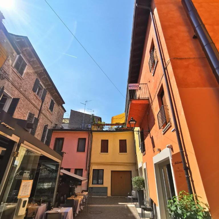 Old Town Apartment with Terrace - Live Love Lake - Appartamento con 2 Camere da Letto - 56